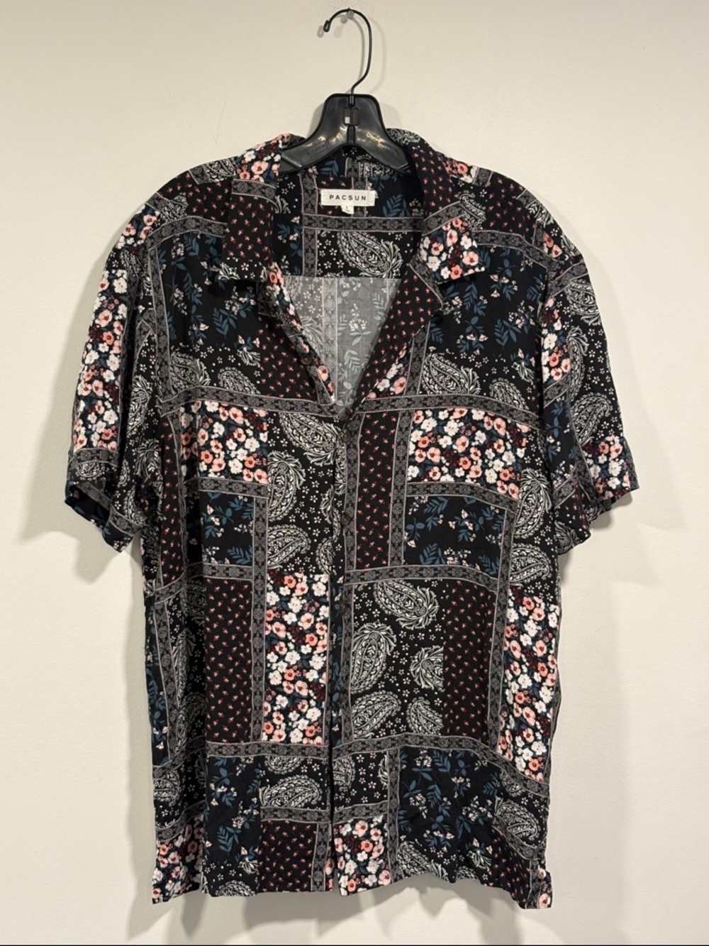 PacSun Black Floral & Paisley Patchwork Short Sleeve Shirt